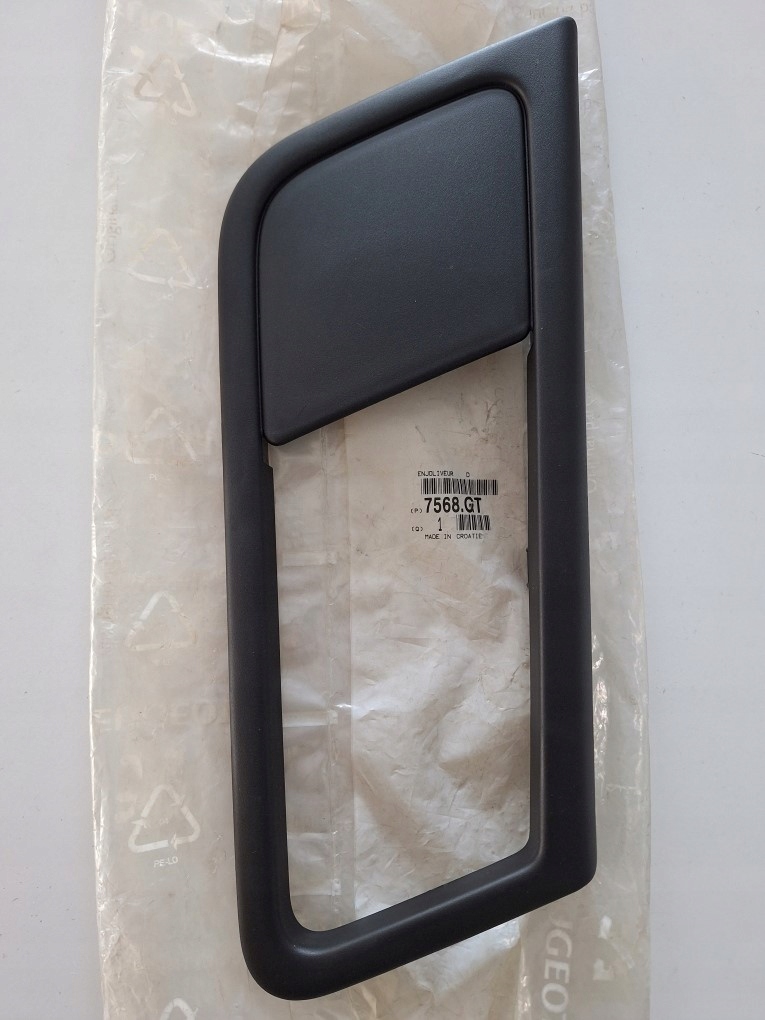 фото №1, Рамка бардачка peugeot 307 оригінальний номер 7568gt