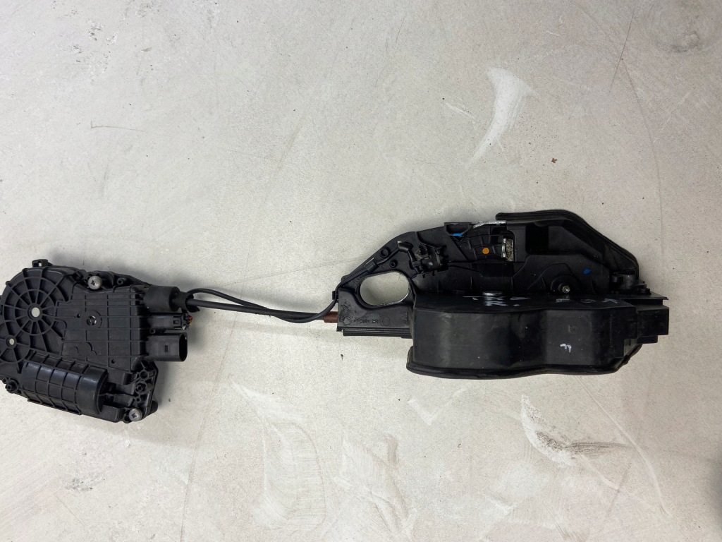 фото №8, Bmw 7 f01 750d 3.0d замок замки дверь доводчики softclose комплект eu