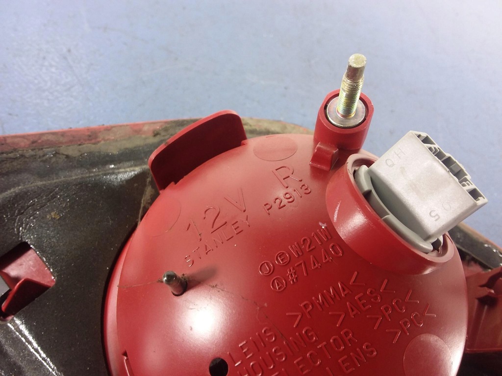 фото №7, Mazda 3 i bk hb лампа задняя правая w крышка p2913r