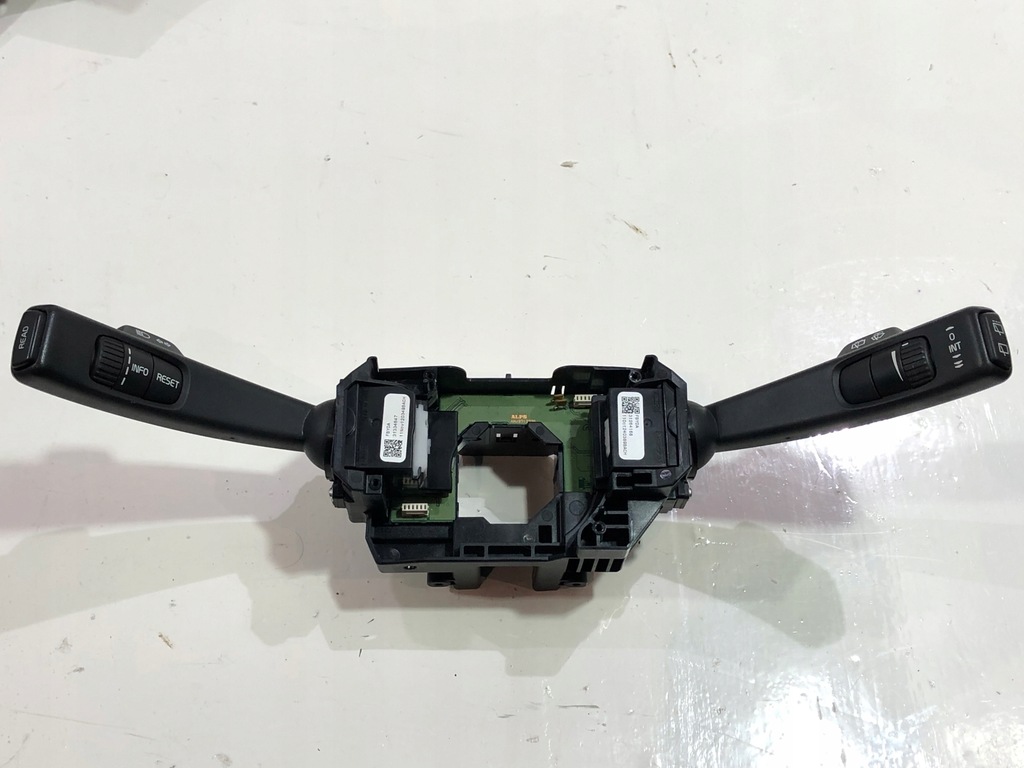 фото №1, Переключатель комбинированный volvo v60 31334643 комплект