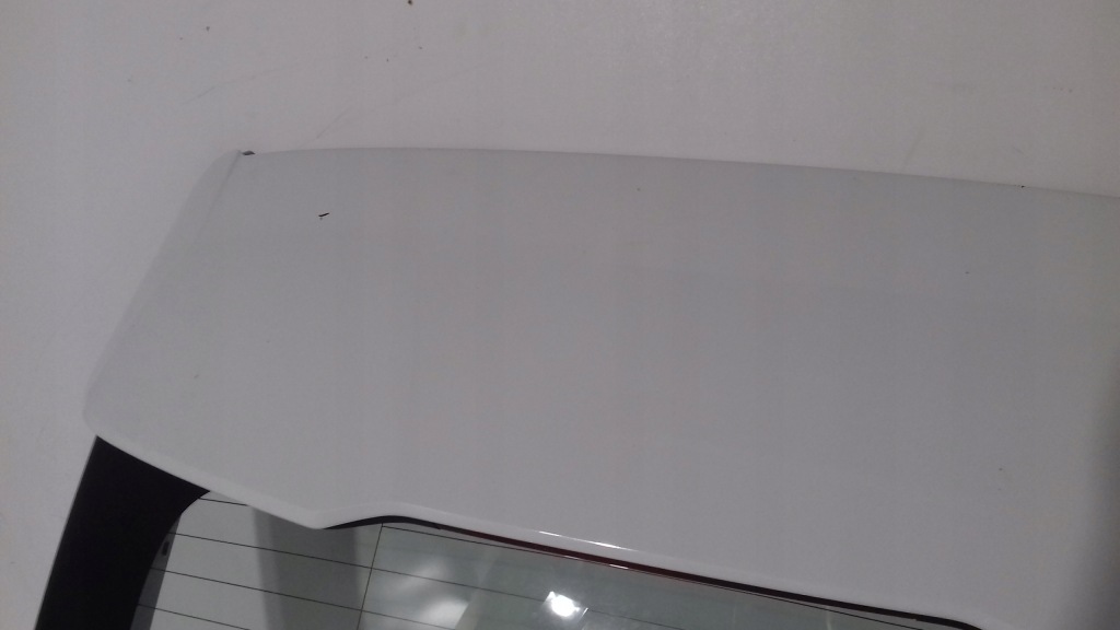 фото №4, Volvo v40 задняя крышка багажника 2012 rok белый