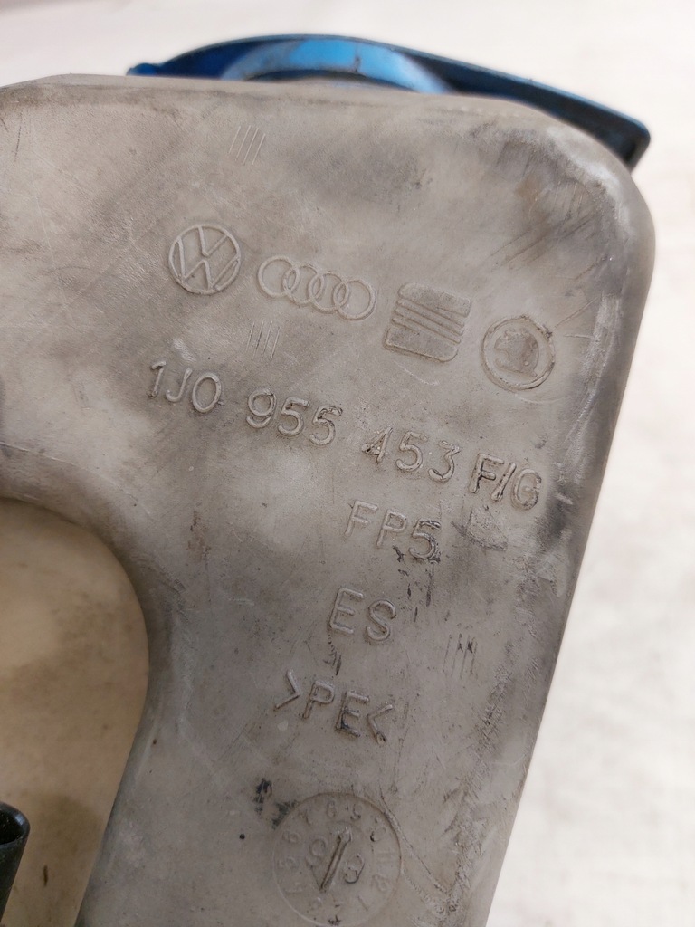 фото №9, Бачок омивача seat toledo ii leon i