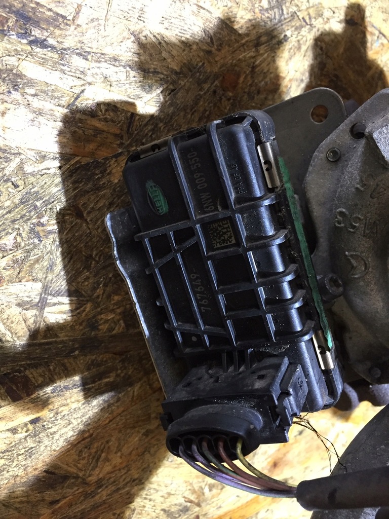 фото №3, Audi a5 8t 2.7 tdi турбонагнетатель 059145721b