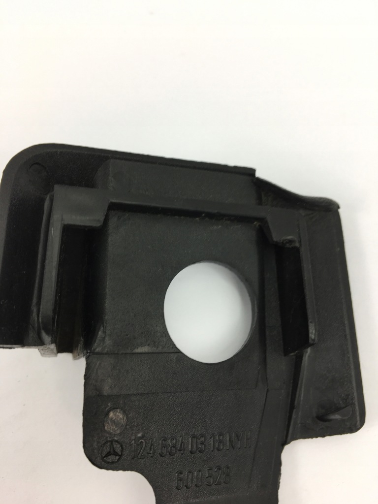 Заглушка защита направляющая сиденье kierowc mercedes w124 w201 190 1246840318 с Разборки