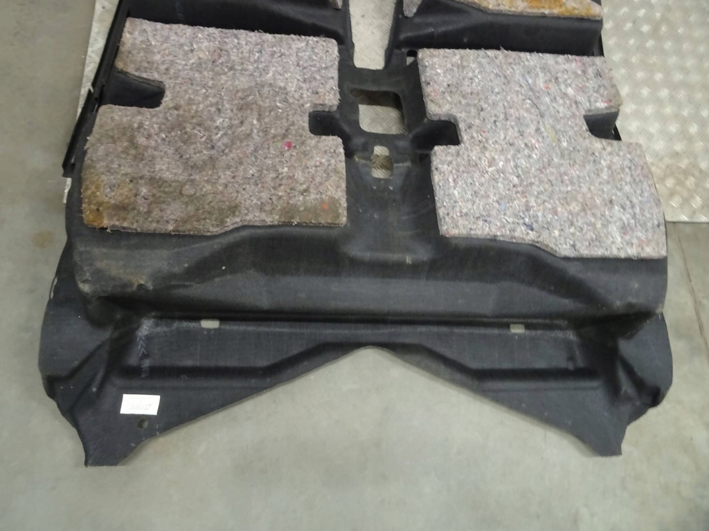 Обшивка підлога килимок peugeot 107 3d hb nr249 Ціна