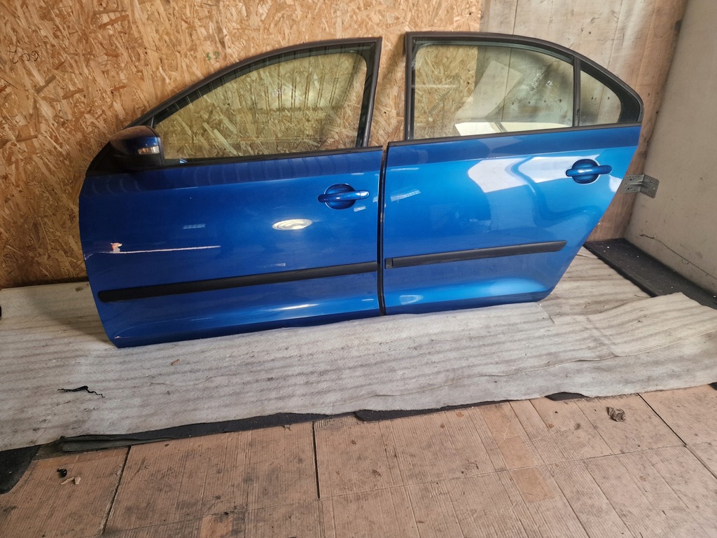 фото №1, Skoda rapid 5ja двері задні ліва задня ліва повний