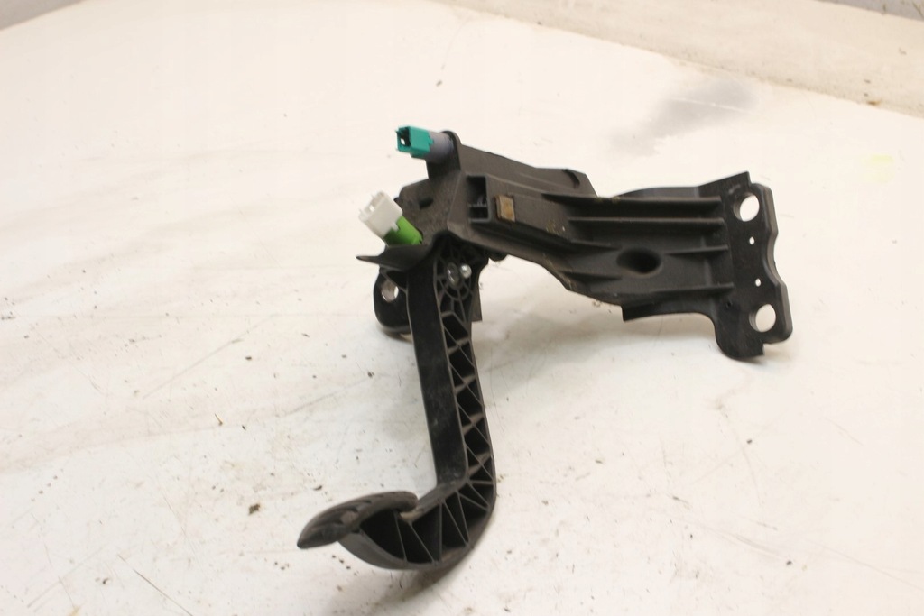 фото №2, Педаль сцепления renault master iii movano eu