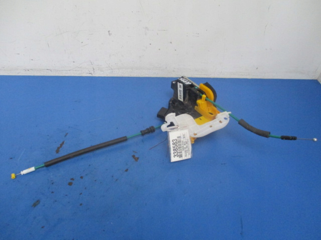 фото №1, Hyundai i30 ii замок дверь правый перед+ трос