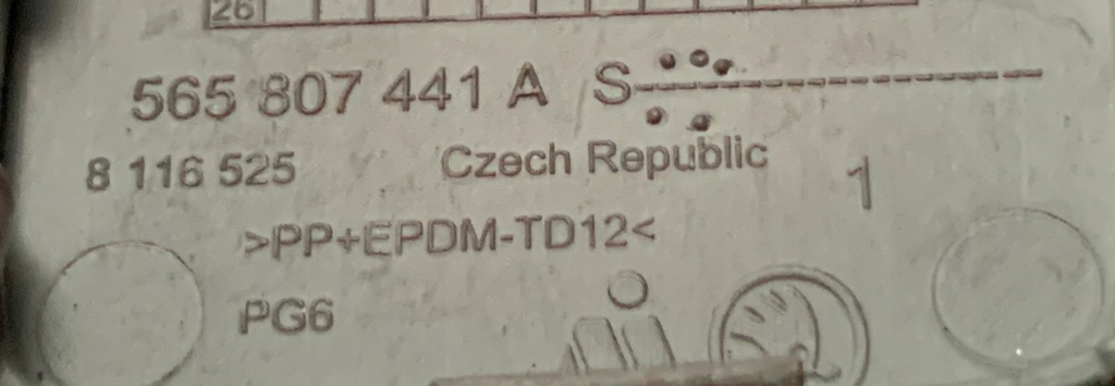 фото №3, Skoda kodiaq 17- заглушка бампера фаркоп задняя