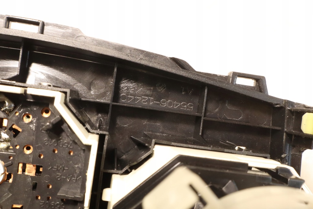 Панель управление обдув toyota corolla x e15 Киев