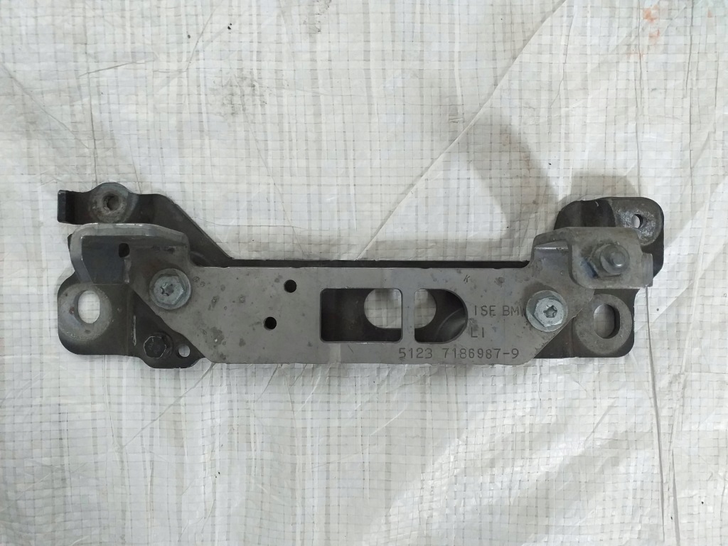 фото №1, Bmw 5 f10 f11 петля кронштейн капот левый 7191327