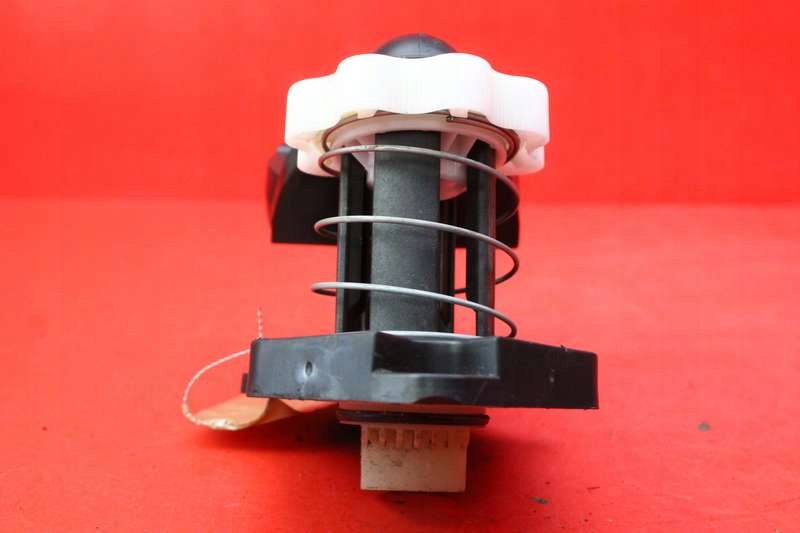 фото №4, Подъемник кронштейн колеса запасного 8200601401 renault clio 3 iii 05-09