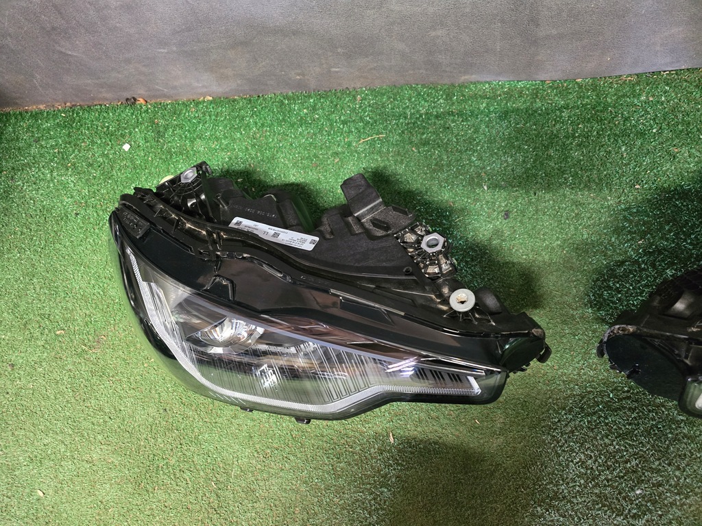 фото №11, Лампи перед ліва права bmw 2 g42 full led