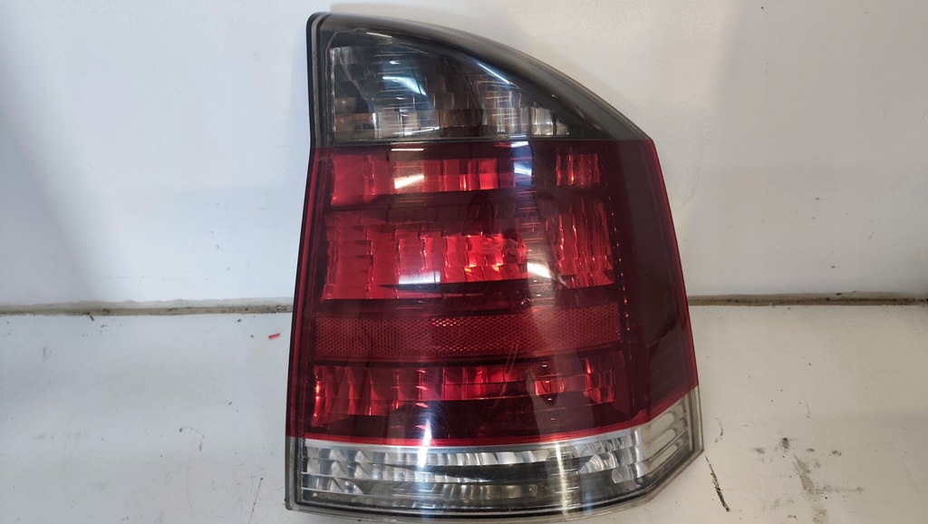 фото №1, Лампа права задня задня opel vectra c 13130646