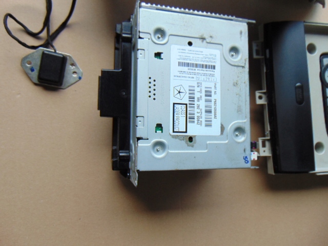 Навигация радио экран считыватель комплект freemont 13r Оригинал