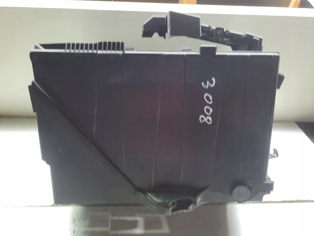 фото №1, Peugeot 3008 i lift корпус аккумулятор