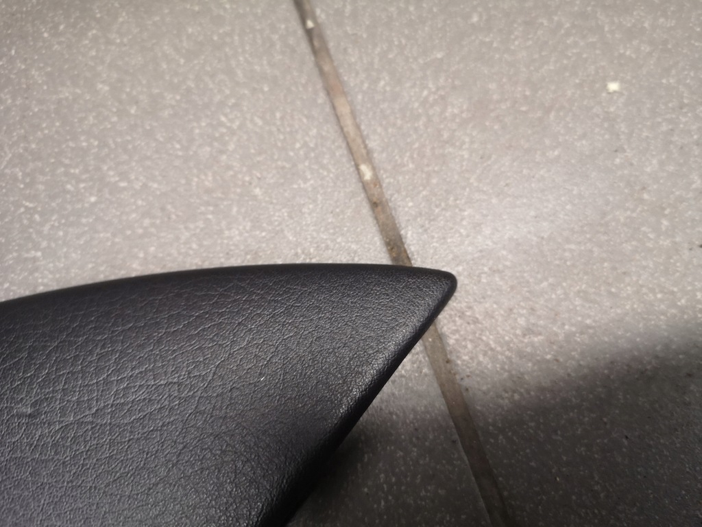 фото №5, Заглушка обшивка права audi a8 d3 4e1868982a