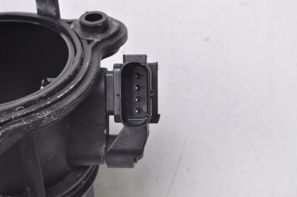 Bmw f40 118i 1.5 труба расходомер 8650761 в Украине