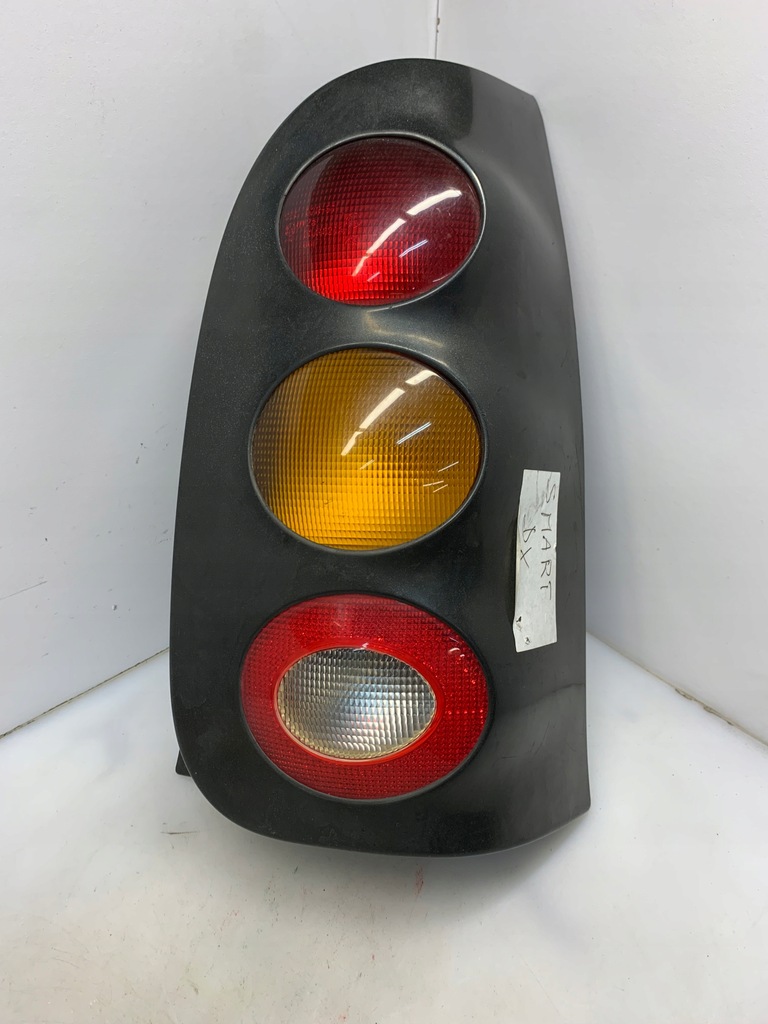 фото №1, Лампа задняя правая 253042r smart