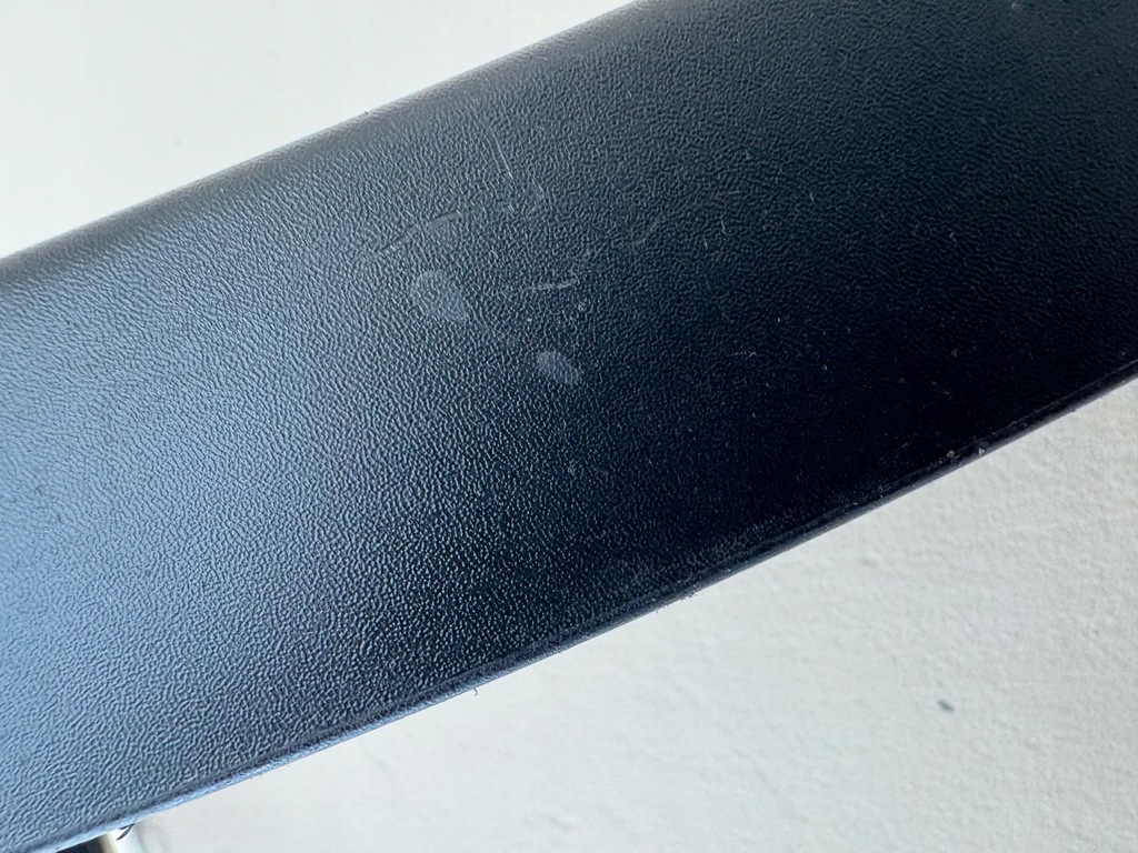 фото №12, Land rover evoque l538 11r- кронштейн направляющая бампера правый перед bj3m-17b875