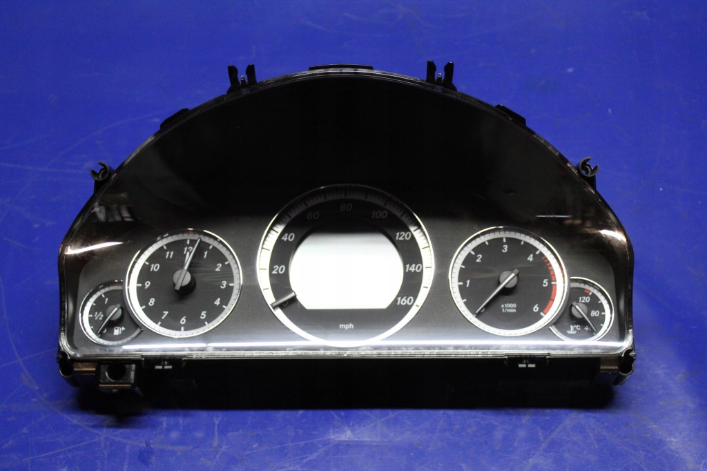 фото №1, Счетчик приборная панель mercedes w212 a2129000708