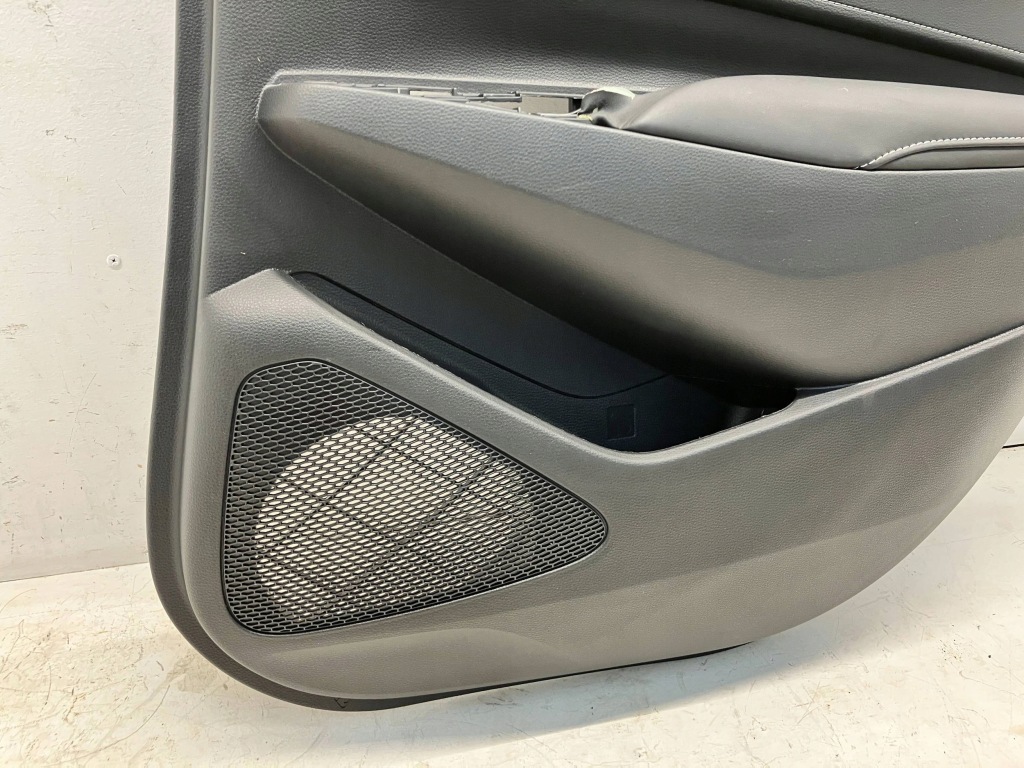 фото №6, Corolla e21 kombi обшивка обивка дверь задних правый задняя кожа led