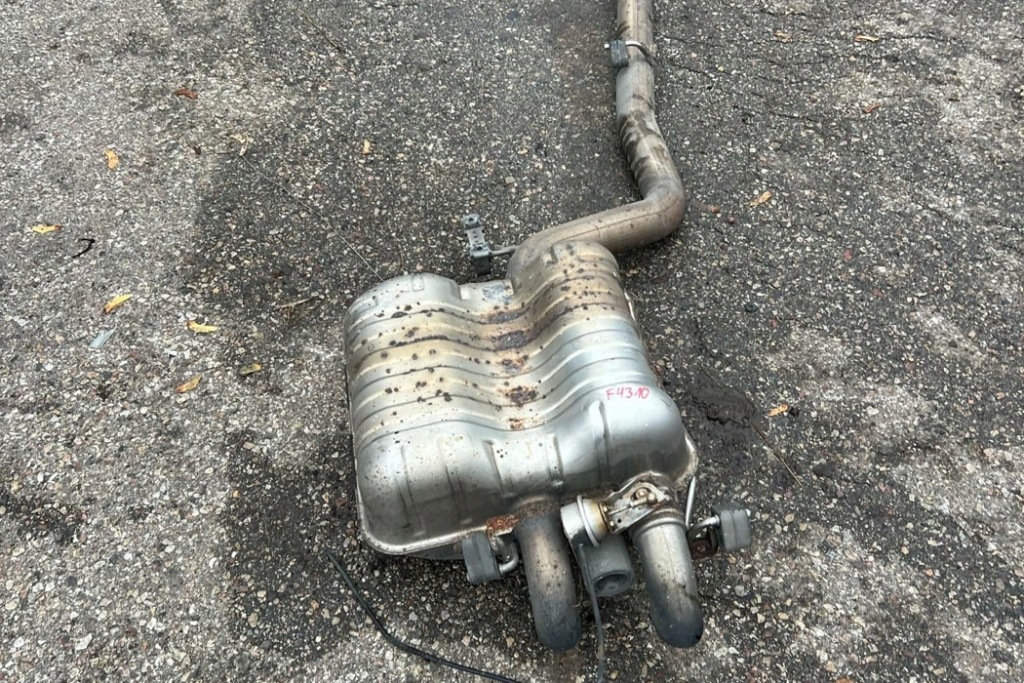 Гасник bmw 7 e65, e66, e67 7792041 3.0l бензиновий 170kw 2007 Ціна