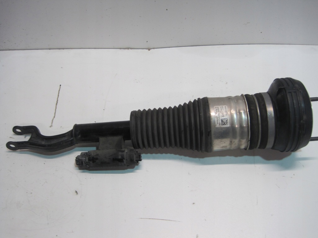 фото №1, Амортизатор левый mercedes s klasa 223 4x4 4matic