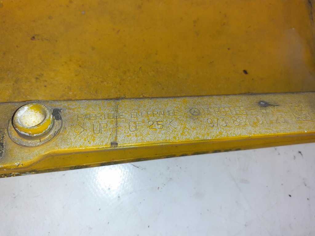 фото №6, Вітровик кутик bok кабіни облицювання mercedes atego l