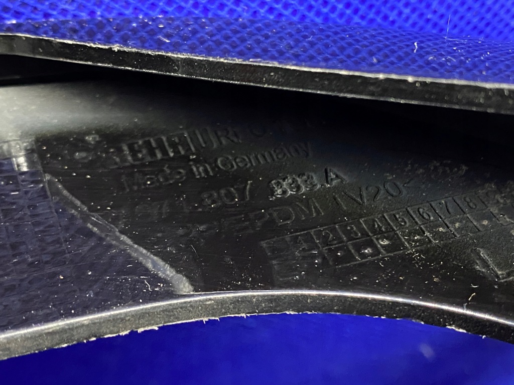 фото №9, Porsche panamera gts левая заглушка противотуманной фары решётка радиатора решётка 971 971807833a