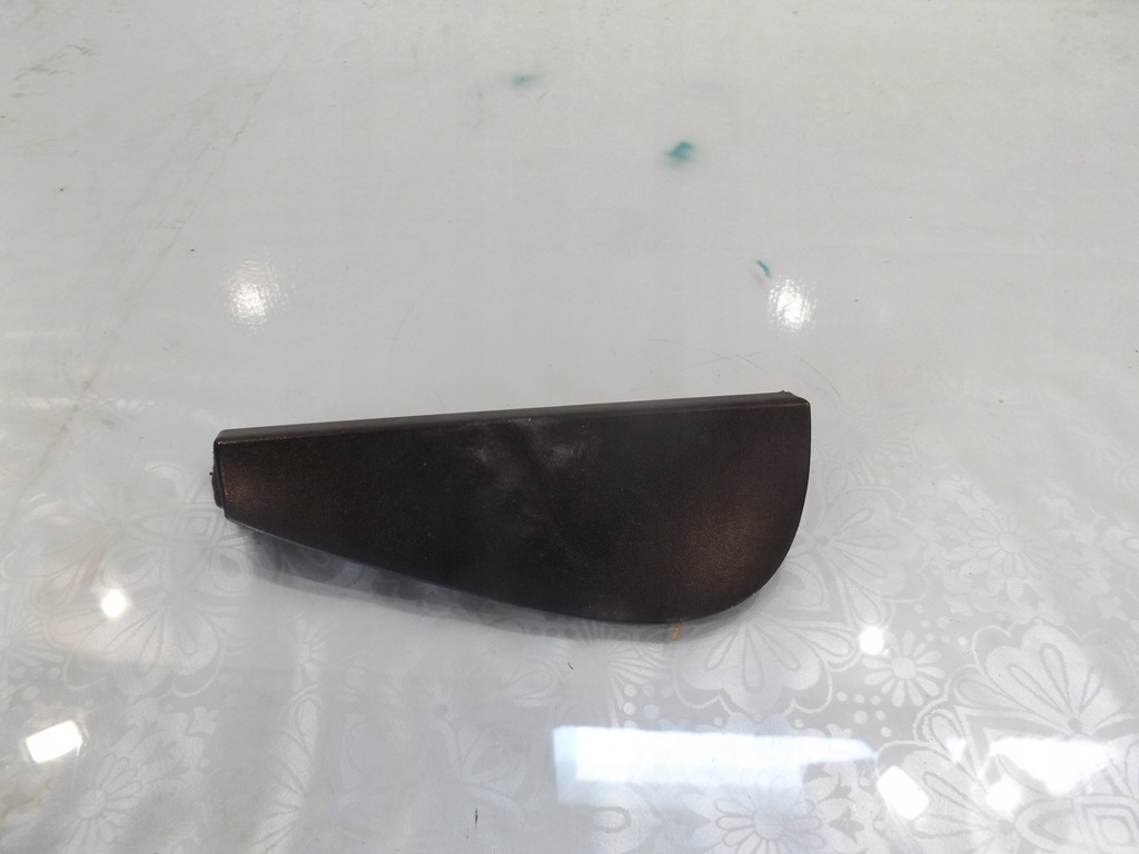 фото №1, Megane iii htb 5d трикутник крила лівий задня