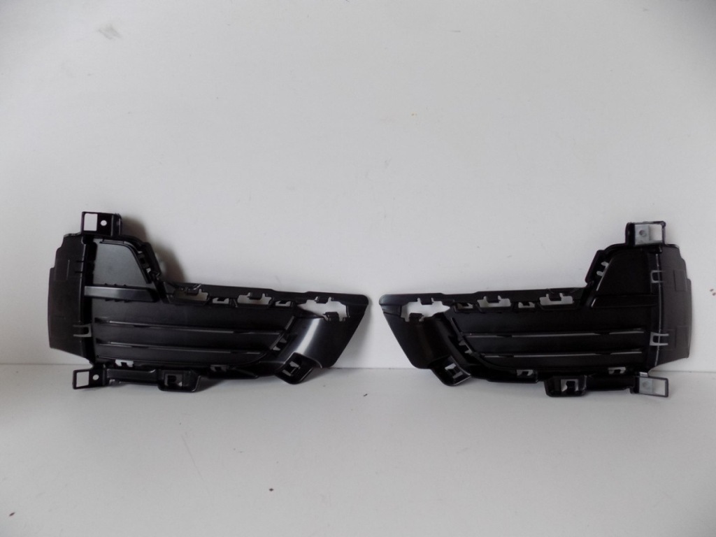 Bmw x5 f15 решітка бампера права - 3778 Зі Шроту