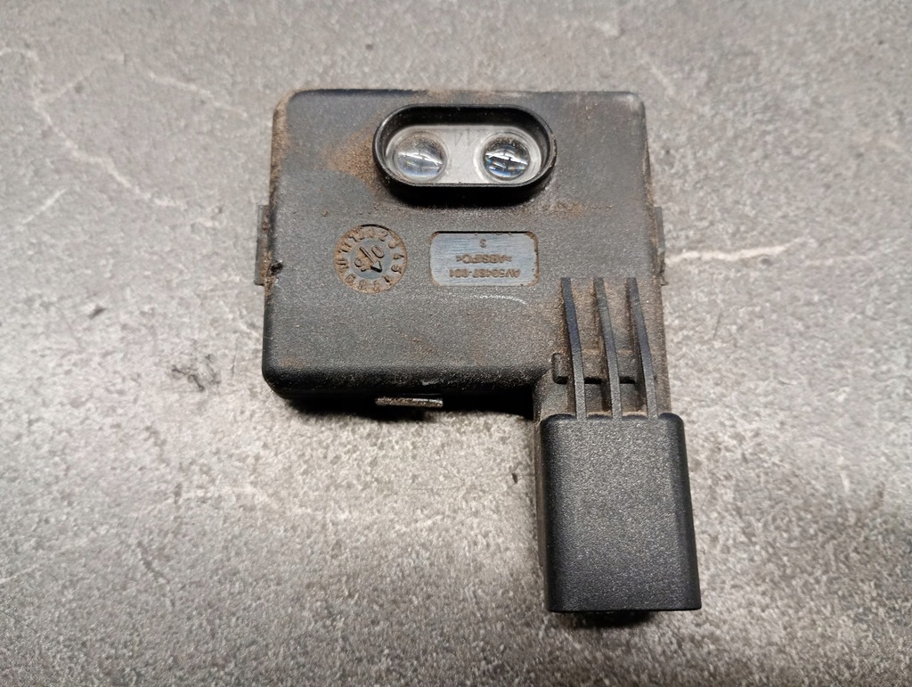 фото №1, Av50487-001 датчик наближення правий перед renault scenic ii 1.5dci