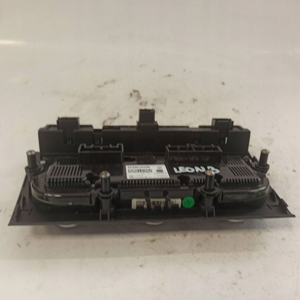 Seat leon 3 панель обдув кондиціонера 5f0907044n Доставка
