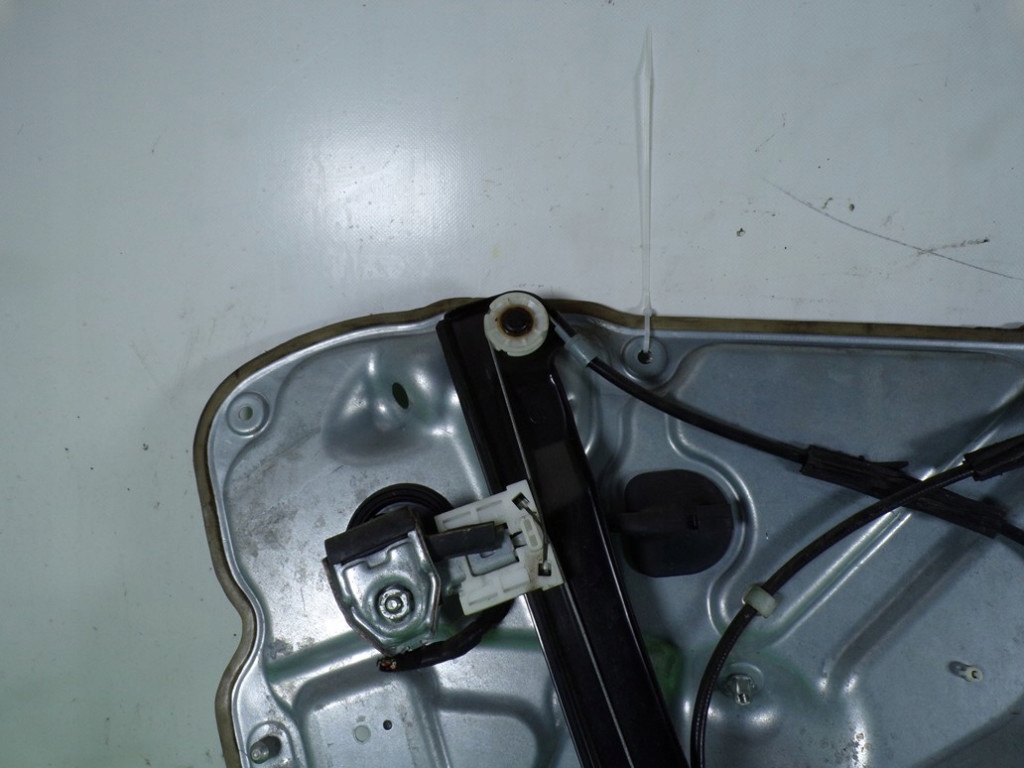 Подъемник стекло alfa romeo оригинальный номер 1560777120 Цена