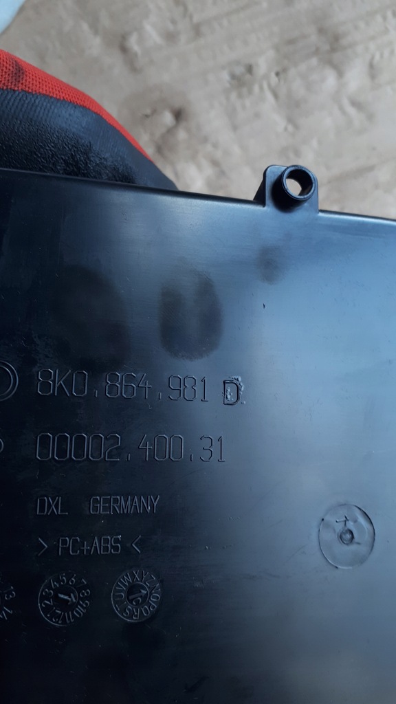 фото №5, S4 b8 lift a4 бардачок подлокотник 12v разъём 8k0864981d