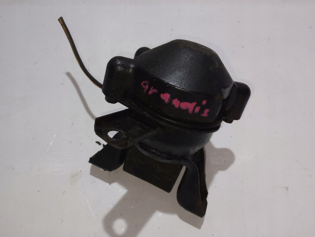 фото №1, Mitsubishi grandis подушка кронштейн коробки передач