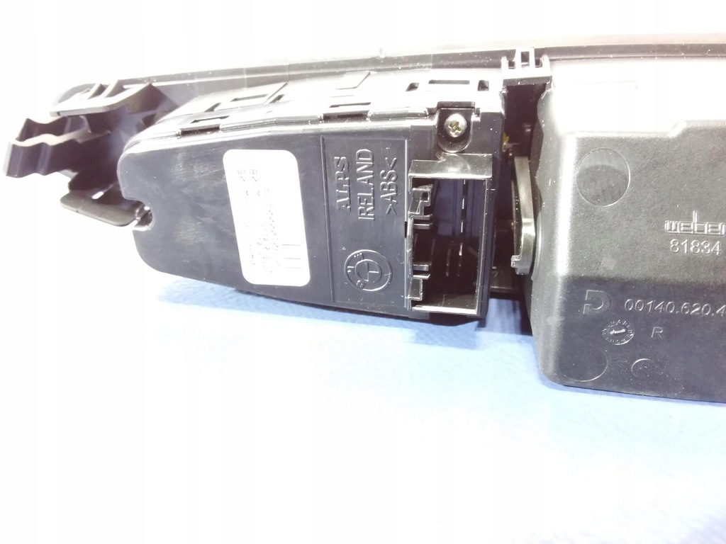 фото №5, Bmw 7 f01 f02 панель стекло шторка правый задняя 9204862