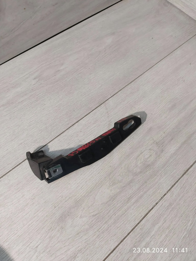 фото №1, 9348. citroen c3 iii напрямна бампер лівий задня 9813132480