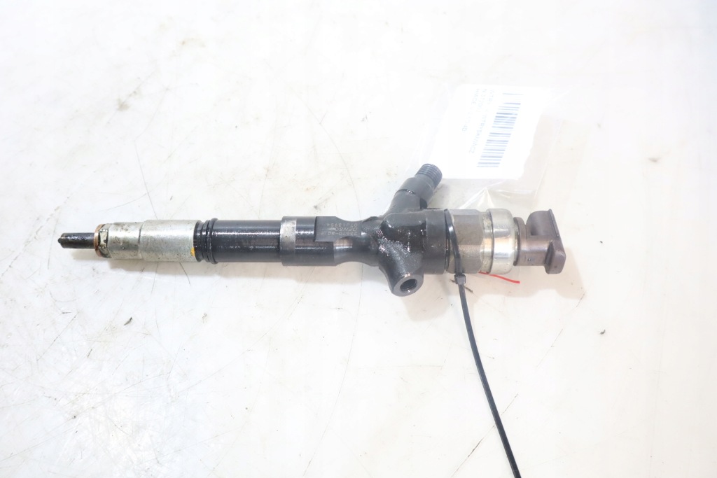 фото №1, Инжектор форсунка toyota hiace v 2.5d-4d