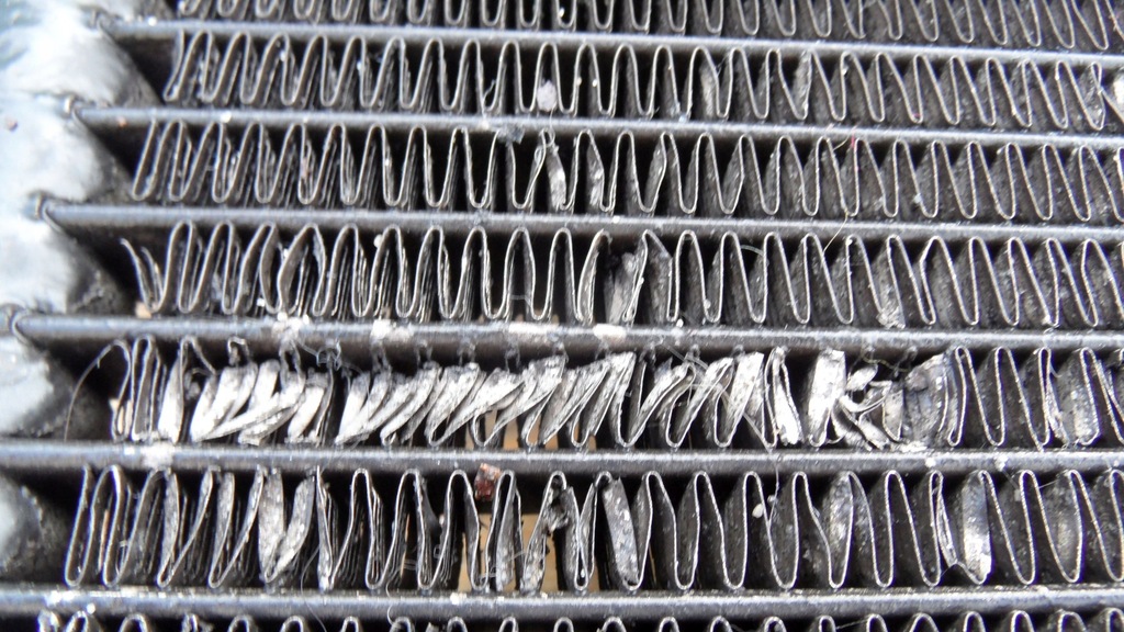 фото №5, Bmw x3 e83 04r радиатор кондиционера 3400400 58572810