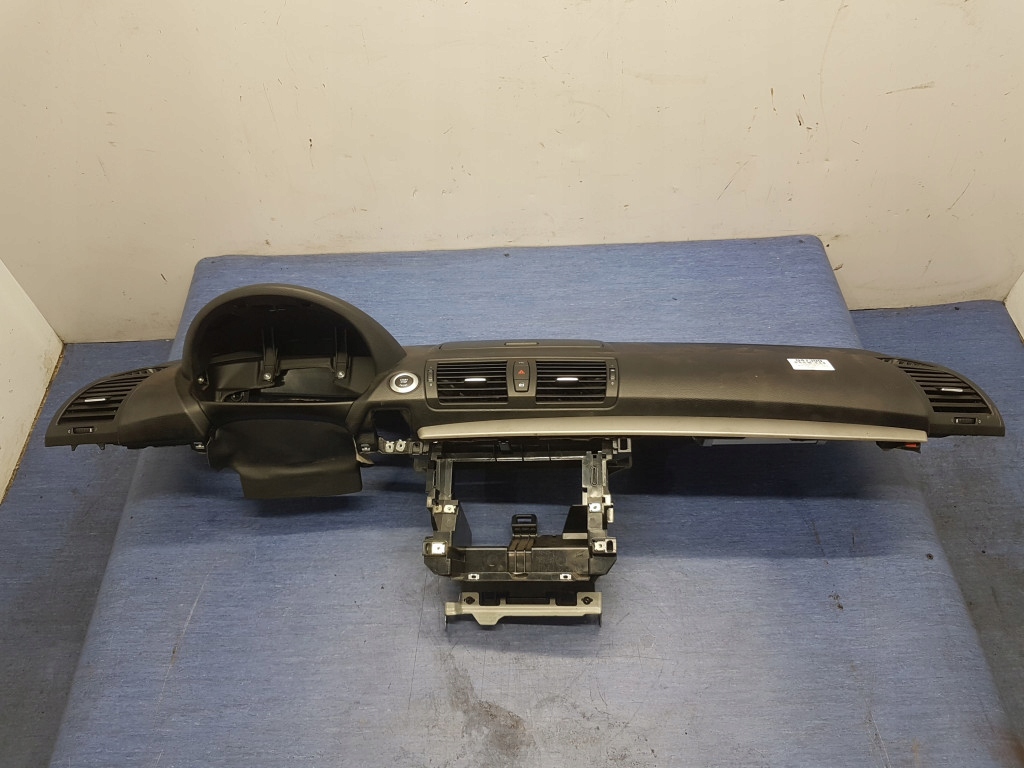 фото №1, Bmw 1 e81 lift приборная панель приборная приборная панель