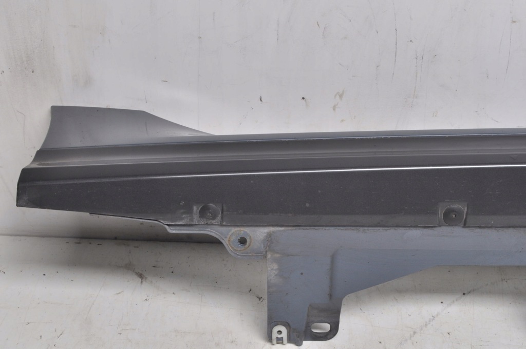 Bmw f44 gran купе накладка поріг права m-pakiet 8075466 Ціна