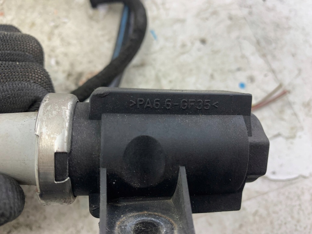 фото №8, Клапан вакууму skoda octavia i 1.9 1j0906627b