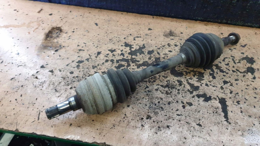 Купити Opel astra 3 h привідний вал ліва короткий 1.7 cdti