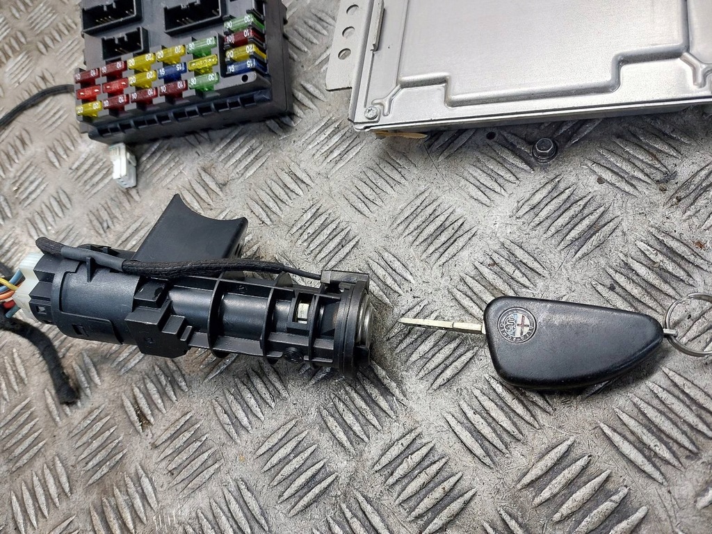 фото №8, Набір стартовий alfa romeo 156 lift 1.9 jtd 55198489 60673131 60677249