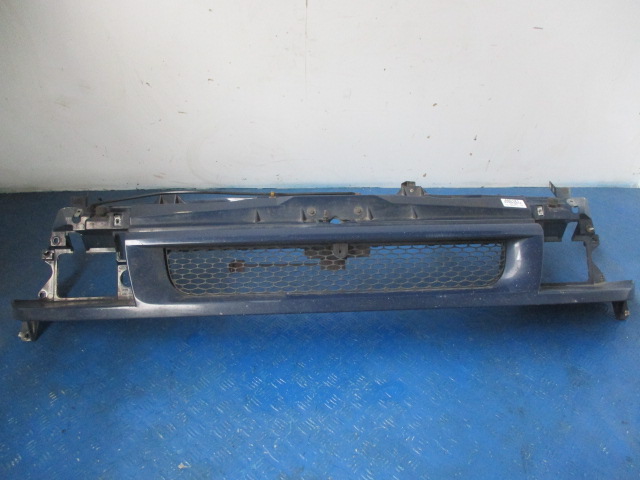 фото №1, Ford transit 2002r pas передний решётка радиатора