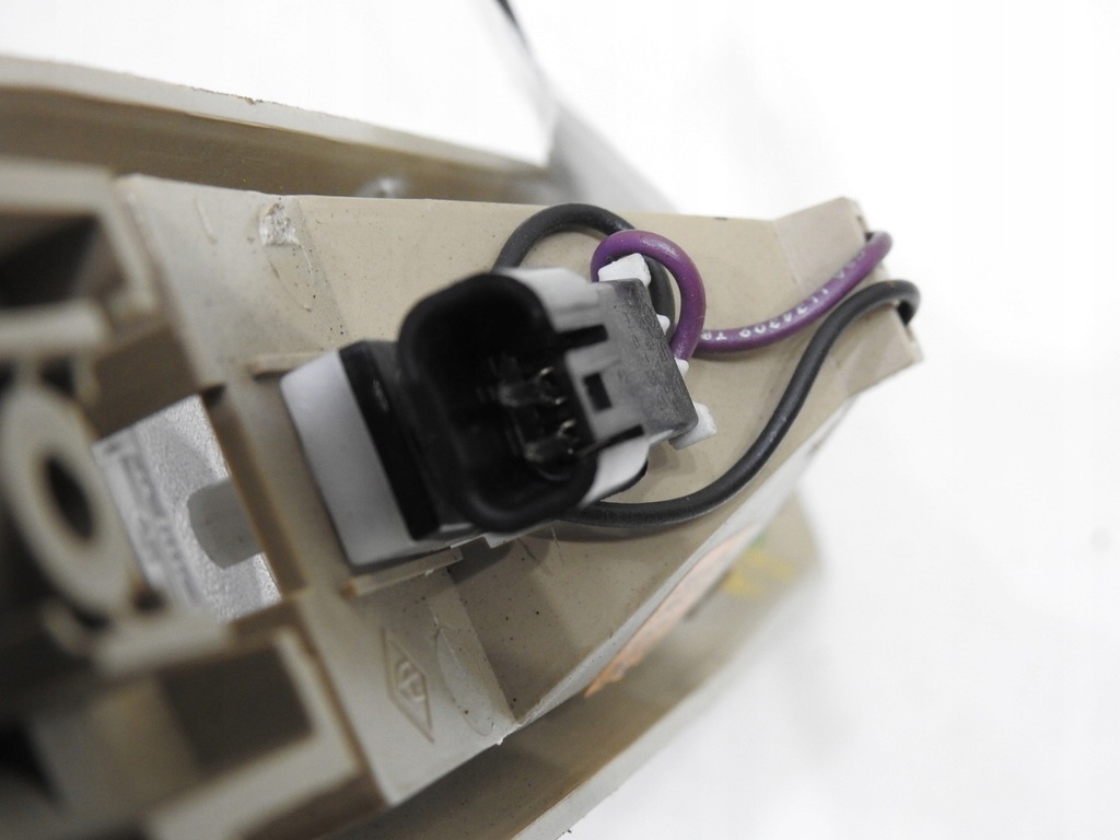 фото №6, Лампа освітлення салону правий задня uplander