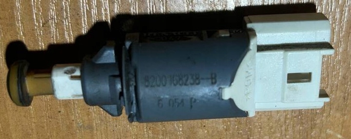 Купити Датчик педалі гальма стоп-сигнал renault grand scenic 2 8200168238b nr176