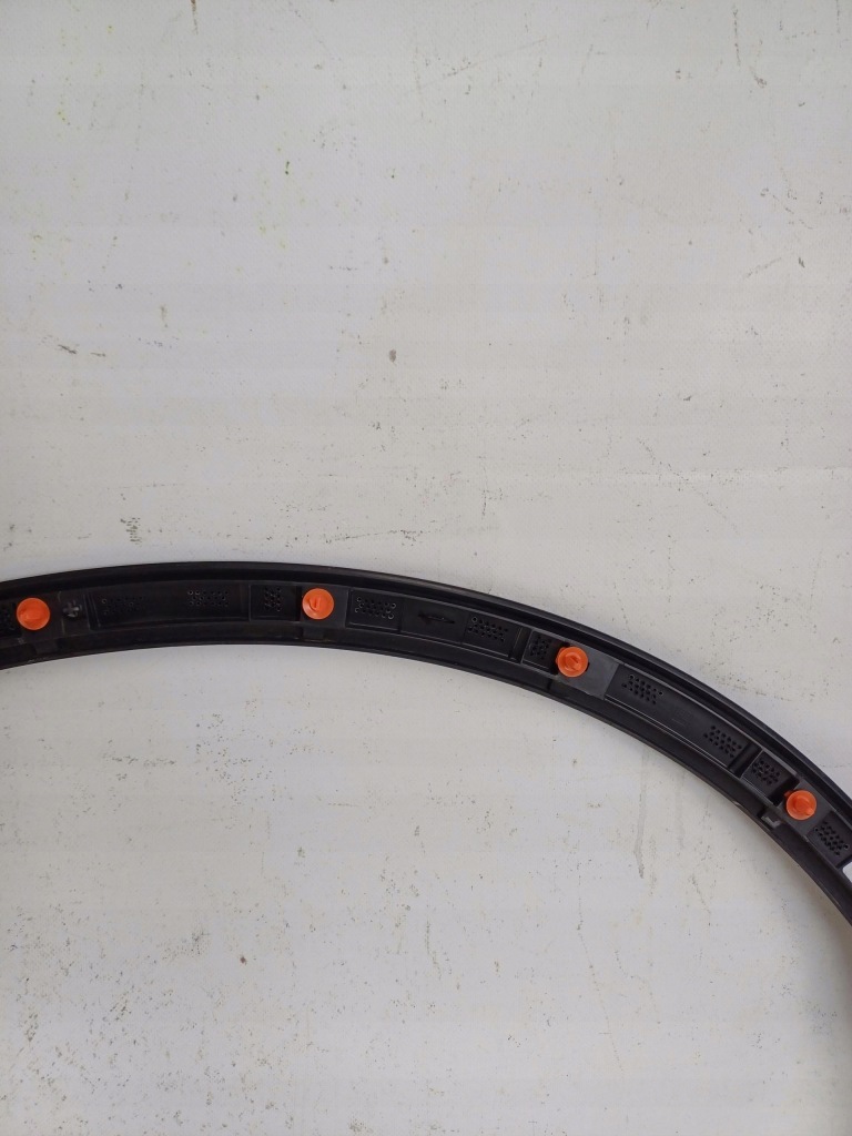 Молдинг на крила правий перед передня права polestar ii 2 в Україні